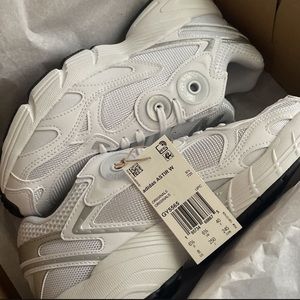 Womens Adidas Astir’s